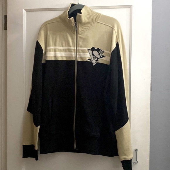 Pittsburgh penguins sweat jacket zip up embroidered like new size XL unisex - Picture 1 of 7